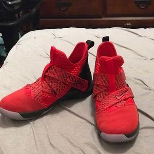 nike lebron’s high top